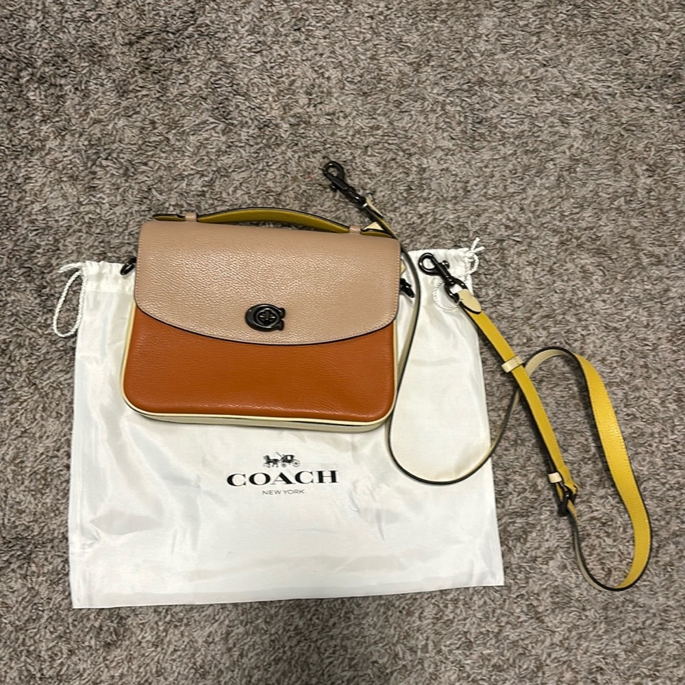 Coach Cassie 26 Colorblock – Cream / Brown / Pollen